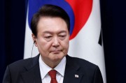 韩国执政党党首:总统尹锡悦的状况已不可能正常履职 韩国执政党党首:总统尹锡悦的状况已不可能正常履职