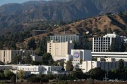 美国加州山火持续逼近!NASA喷气推进实验室暂时关闭 美国加州山火持续逼近!NASA喷气推进实验室暂时关闭