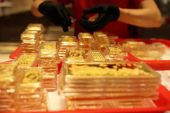 金价突破2800美元,金矿股有多赚钱?