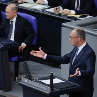 德国总理朔尔茨输掉信任投票 接下来会发生什么?