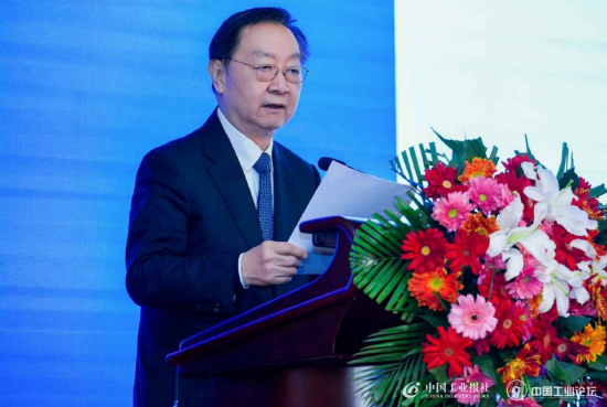李毅中:人工智能生成内容应加快在工业制造业的应用