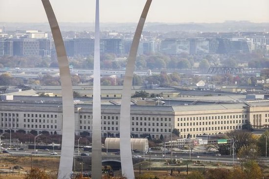 马斯克的改革会让美国更伟大还是衰落?DeepSeek这样回答