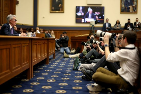 鲍威尔:美联储不急于降低利率 通胀预期仍然相当稳固