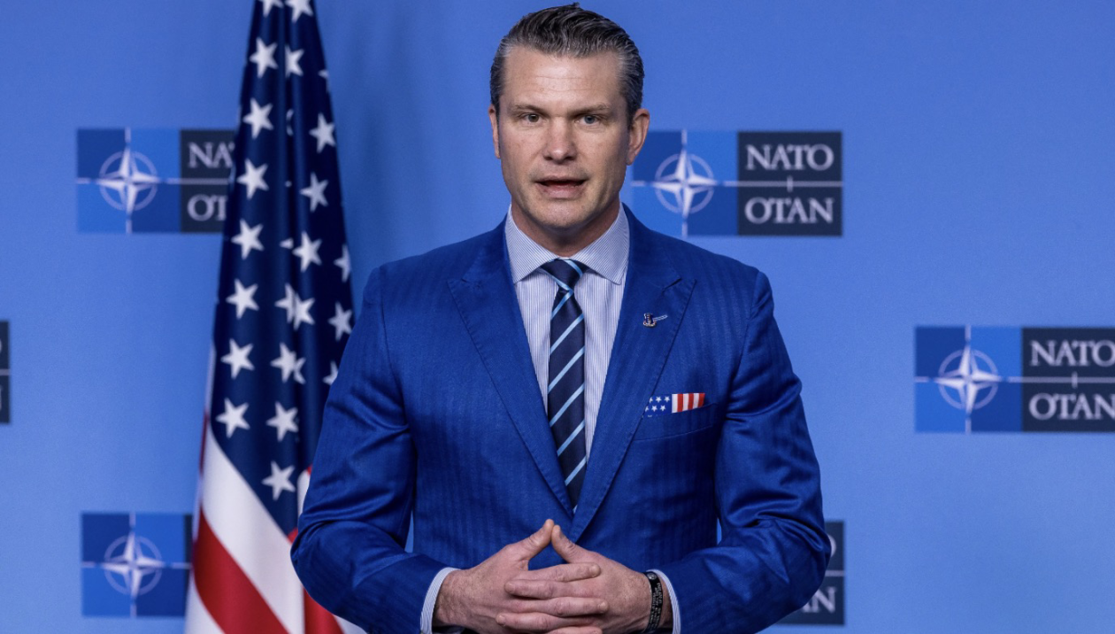 美国防部长:欧洲盟友应承担自身防务主要责任,“山姆大叔”不会成为“傻瓜大叔”