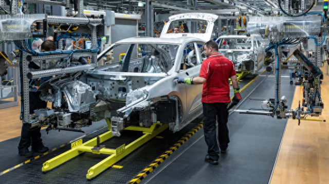 电动汽车需求疲软,保时捷将在德国裁员1900人