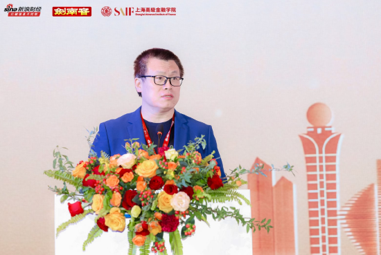 新浪财经CEO邓庆旭:愿和民营企业家携手并进,为民营企业搭建展示形象的平台