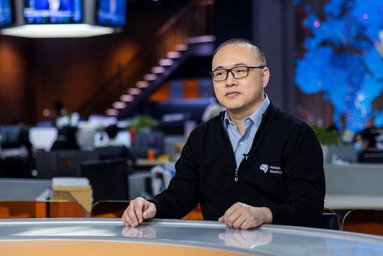 尹同跃:聪明的脑袋不长毛,余凯的智驾很聪明