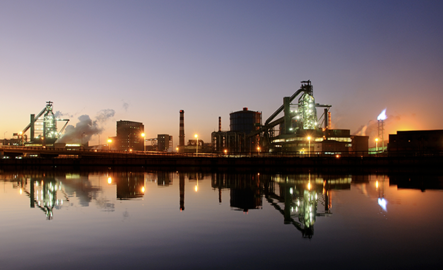 鞍钢股份去年巨亏71亿元,董事长薪酬却大涨85%