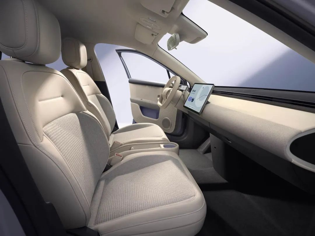 即将上市!蔚来萤火虫内饰官图发布