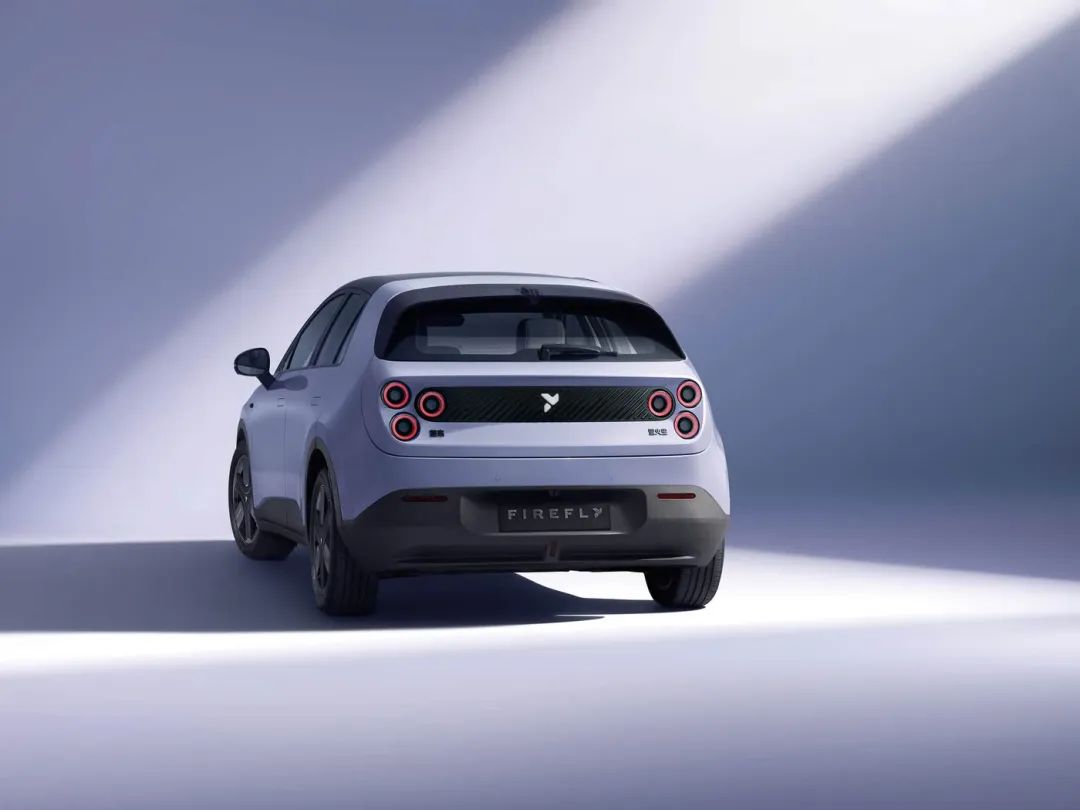 即将上市!蔚来萤火虫内饰官图发布