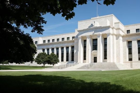 外盘头条:加拿大对美产汽车加征25%关税 华尔街警告特朗普关税恐致经济衰退 英特尔拟与台积电组建合资公司