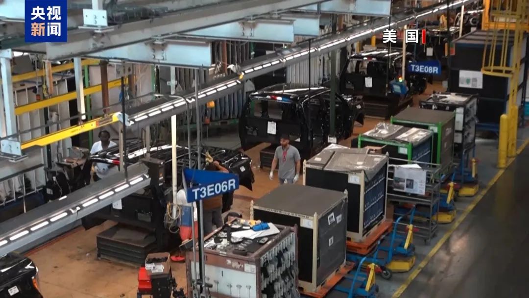 捷豹路虎宣布暂停对美出口,耐克等或涨价!美股崩盘,多个巨头预计美国经济将衰退,“可能引发美元危机”