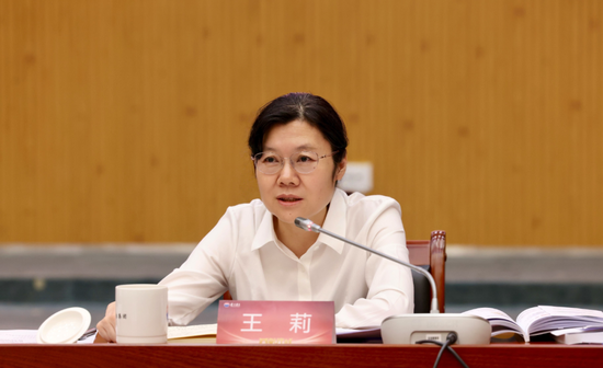 贵州茅台董事长张德芹:让消费者“想得到、看得到、买得到、喝得到、还想要”