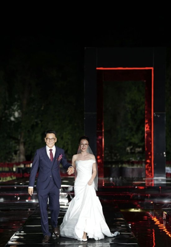 李国庆再婚,张朝阳、俞敏洪都来了