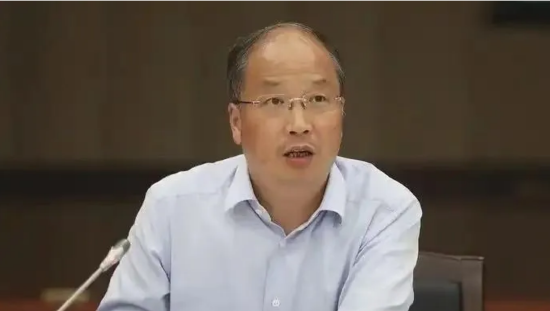 易会满被调查：5年任内A股涨8.76% 新上市企业1700多家